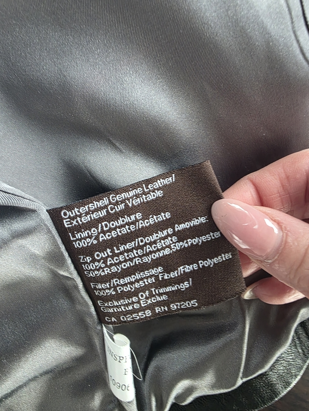 Danier Women's Black Leather Zip Jacket - Picture 5 of 7